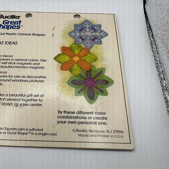 Vintages Bucilla Great Shapes 1982 Pre-Cut Plastic Canvas Shapes Flower No 5621 - Picture 9 of 9